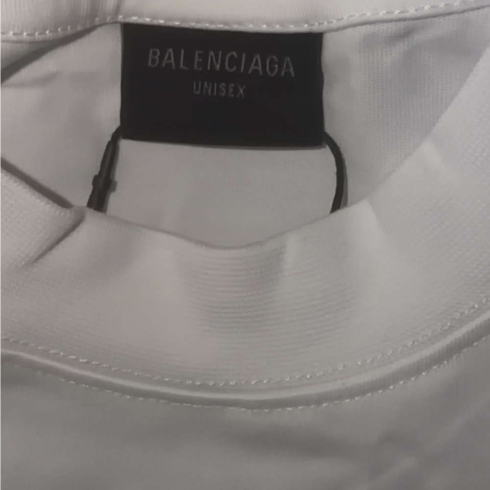 Balenciaga Unisex White T-Shirt - Picture 3 of 5